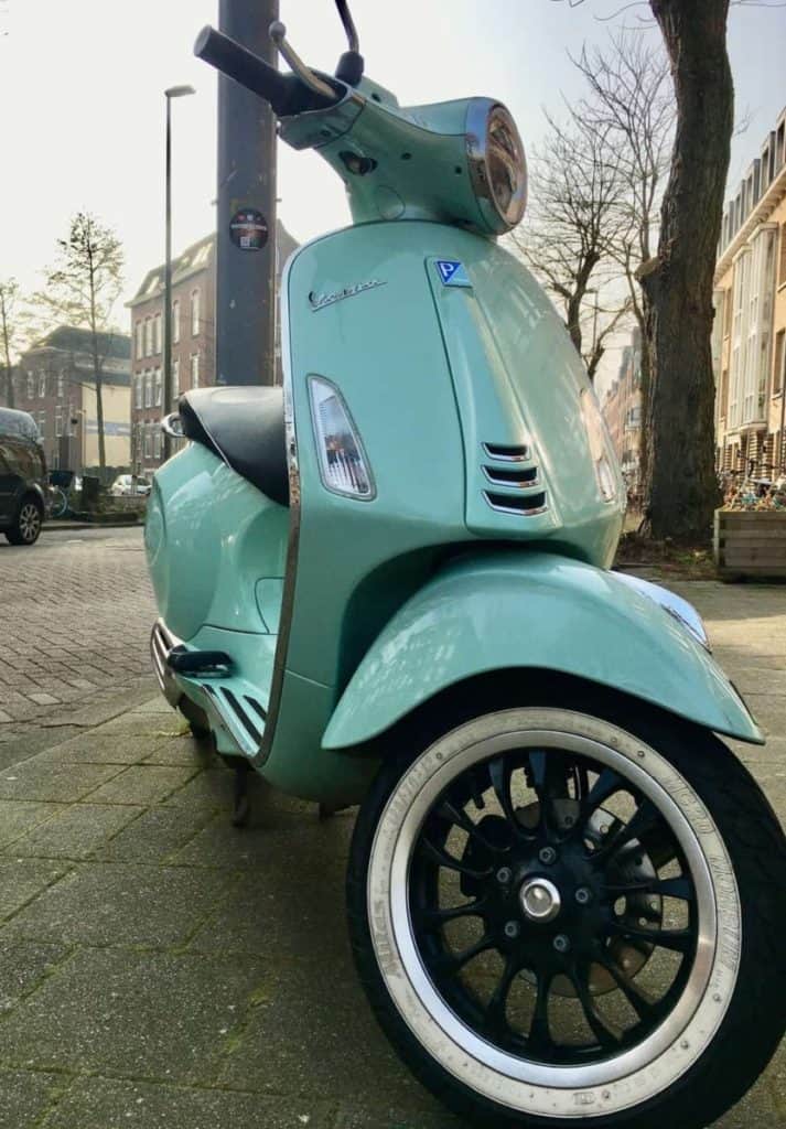 buying vespa primavera 