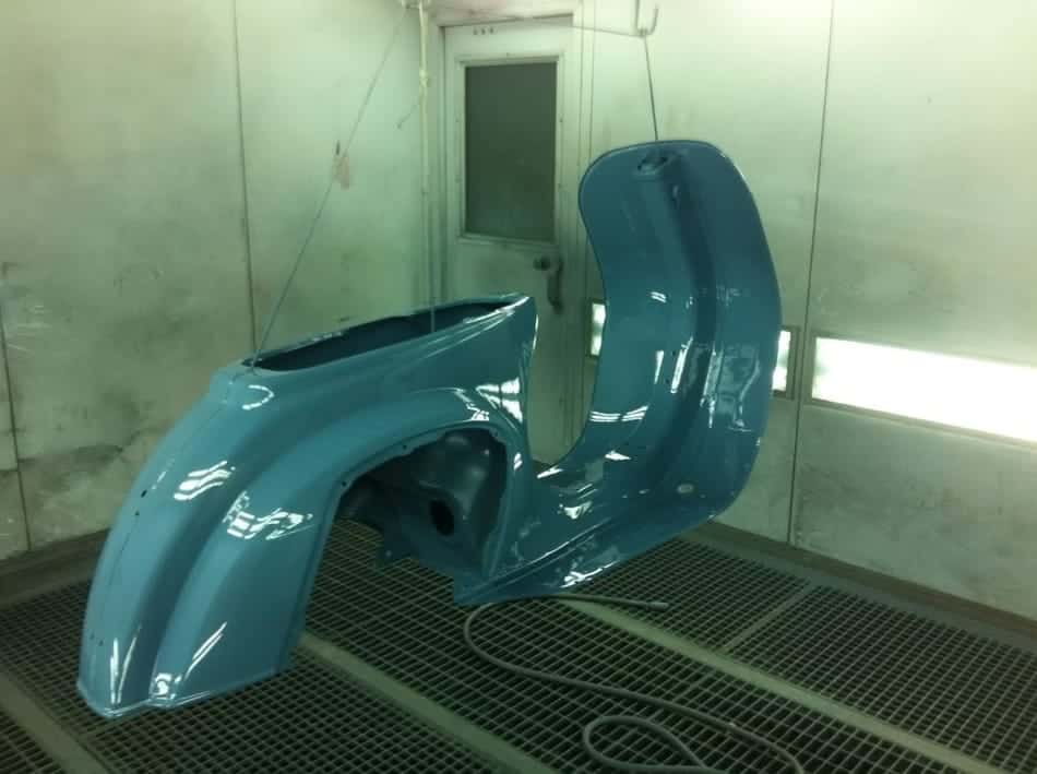 vespa v50 fram in dove blue color at the paint booth