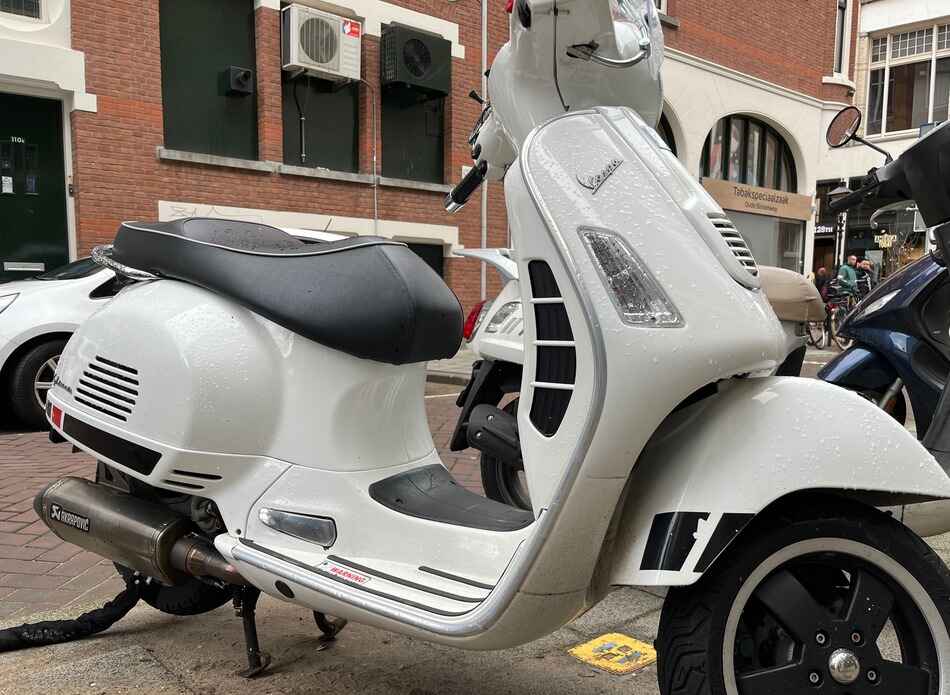 upgraded exhaust pipe on vespa gts
