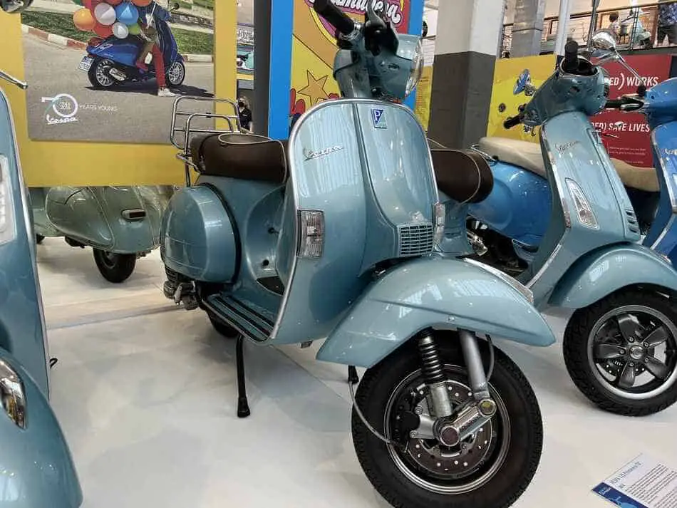 vespa px which looks like a lml scooter