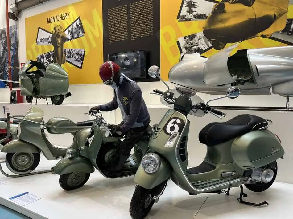 vespas used for racing and the newest inspired by past race events
