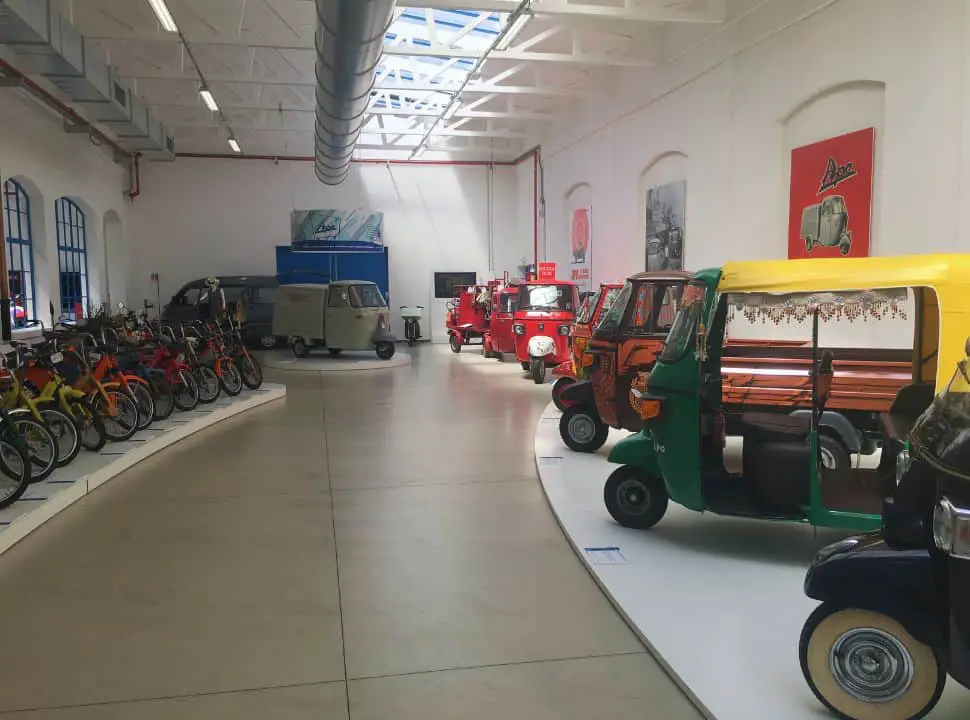 ape and mopeds are included in the piaggio museum too